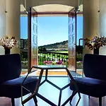 Hotel Izan Puerta De Gredos 4*