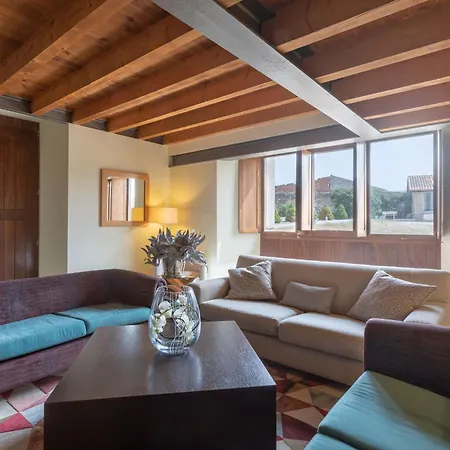 Hotel Izan Puerta De Gredos 4*