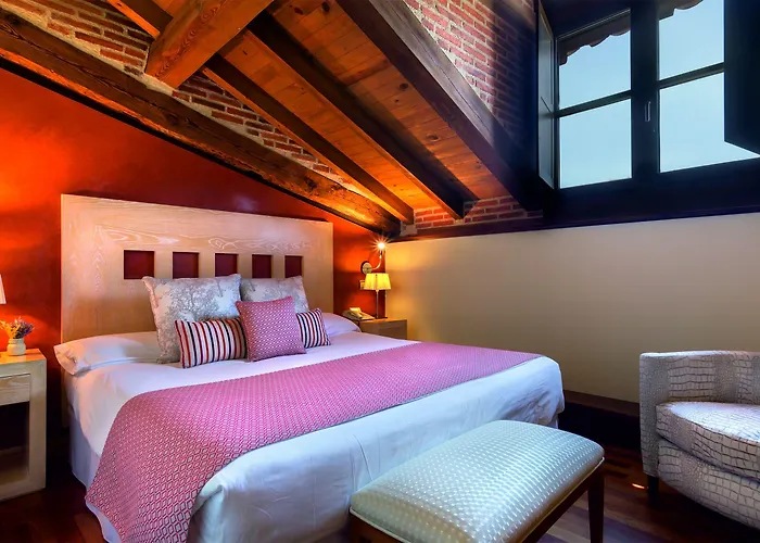 Izan Puerta De Gredos Hotel