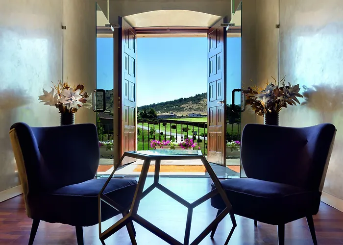 Hotel Izan Puerta De Gredos 4*